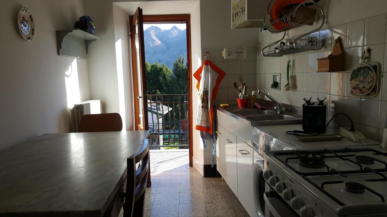 Апартаменти Casa Dell'Alpinista Кастьоне-делла-Презолана Екстер'єр фото